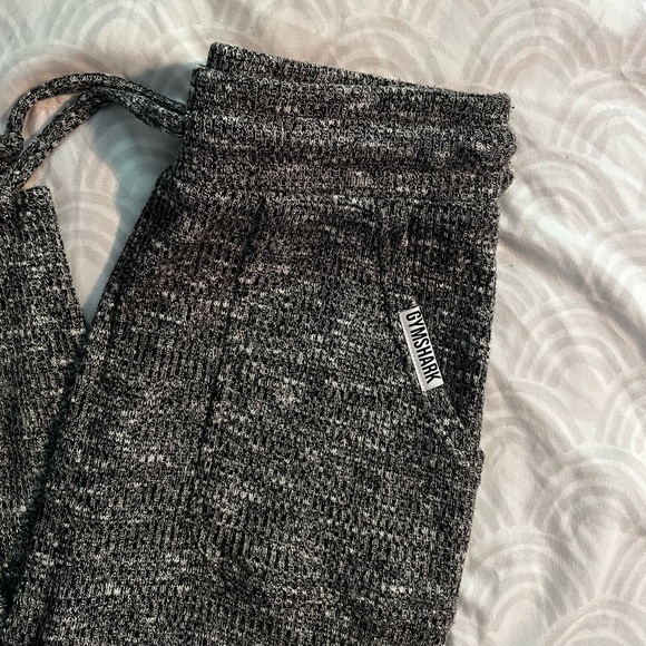 Gymshark Lounge Joggers - Picture 1 of 4